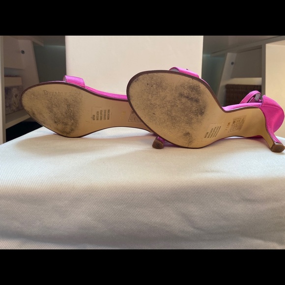 🌟BOGO🌟Dyeable pink heels - Picture 4 of 5